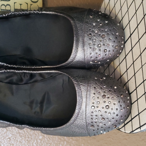 🦋4 for $20, or as marked. EUC- Style & Co ‘Bailey’ Flat w/Crystal Toe Cap - Picture 5 of 10
